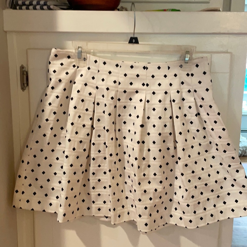 Pleated cream satin cotton mini skirt